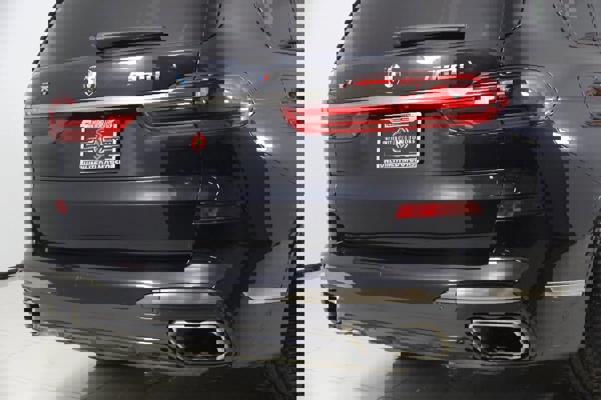 Used 2022 BMW X7 M50i w/ Executive Package image 53