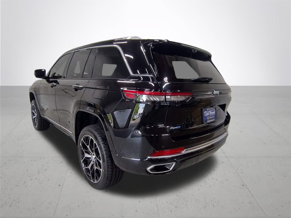 Used 2023 Jeep Grand Cherokee Summit AWD/4WD image 14