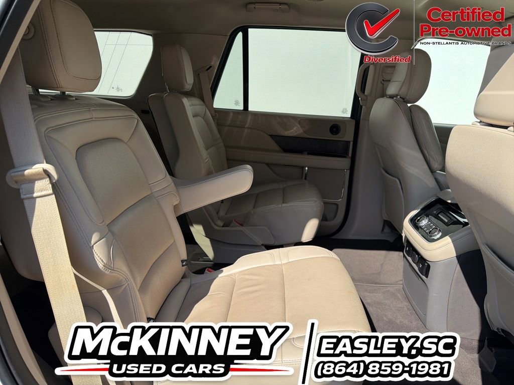 Used 2020 Lincoln Navigator 2WD image 27