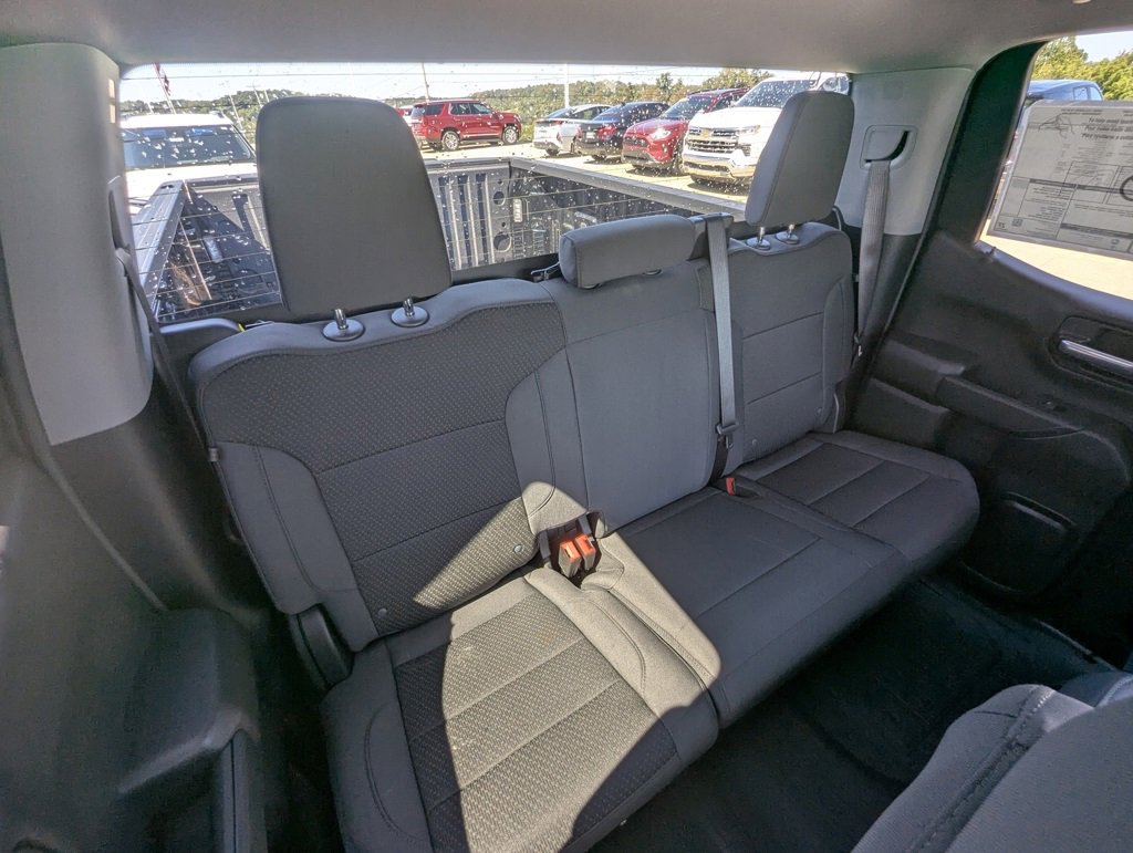 New 2026 GMC Sierra 1500 Pro w/ Graphite Edition AWD/4WD image 17
