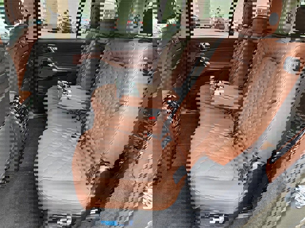 New 2026 BMW X7 xDrive40i image 21