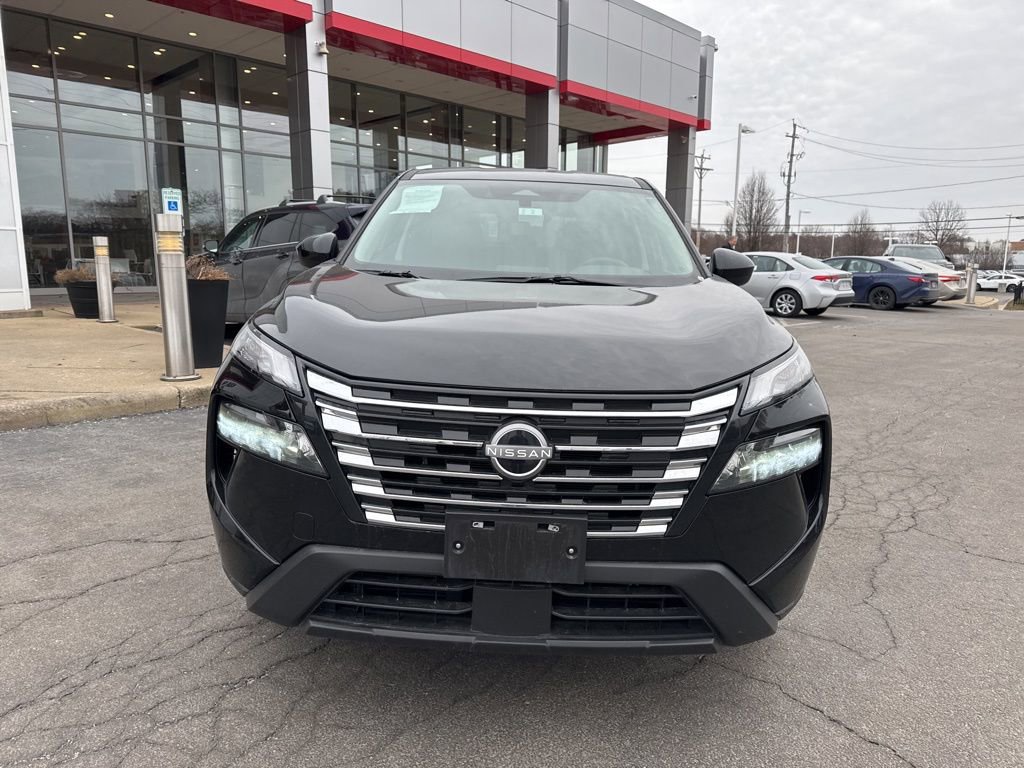 Used 2025 Nissan Rogue SV image 8