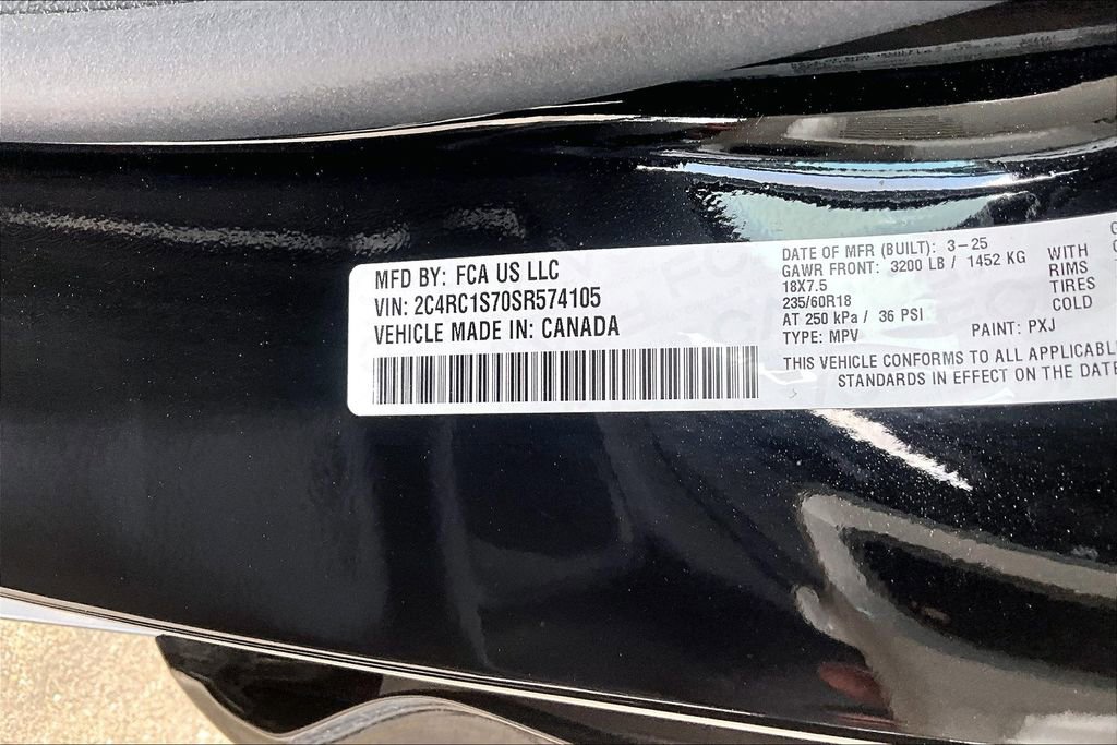 New 2025 Chrysler Pacifica Premium image 11