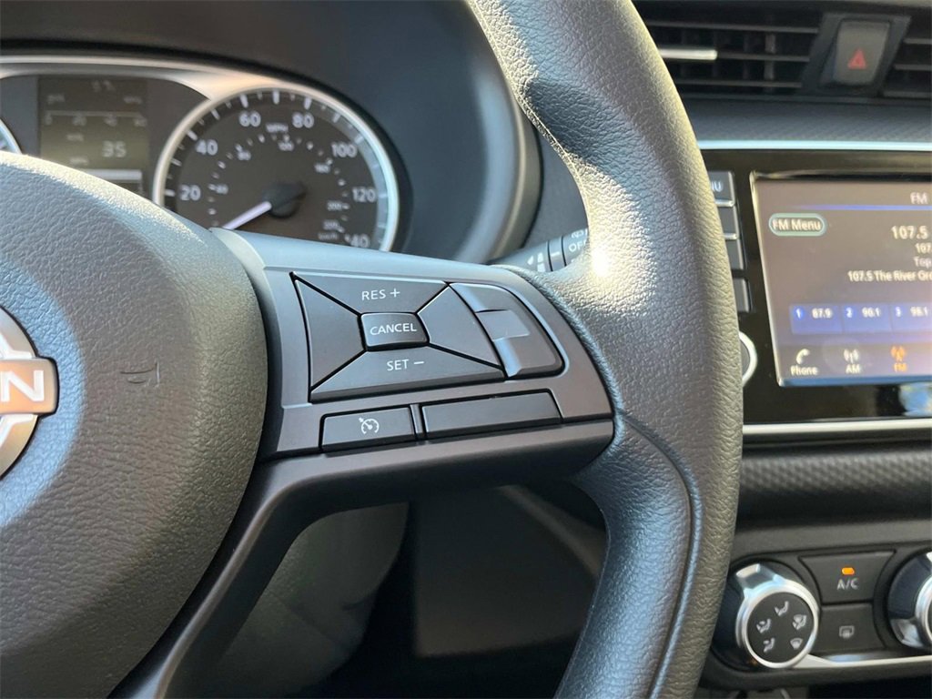 New 2025 Nissan Kicks Play S image 24