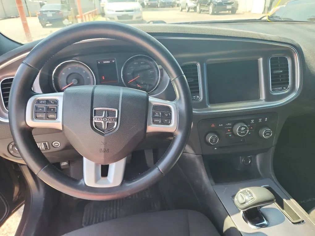 Used 2014 Dodge Charger SXT w/ Driver Confidence Group (AJG) RWD image 5