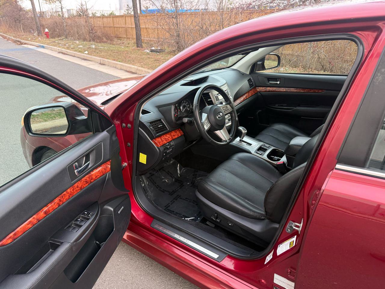 Used 2010 Subaru Legacy 3.6R Limited w/ Appearance Package 1F image 13