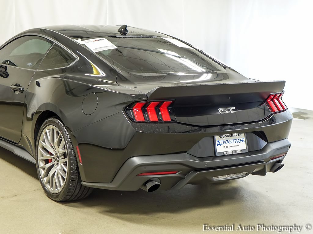 Used 2024 Ford Mustang GT Premium RWD image 7