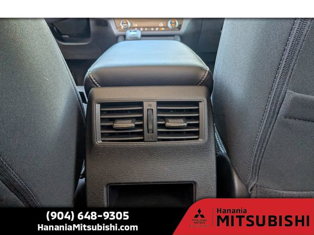 Used 2025 Mitsubishi Outlander ES image 15