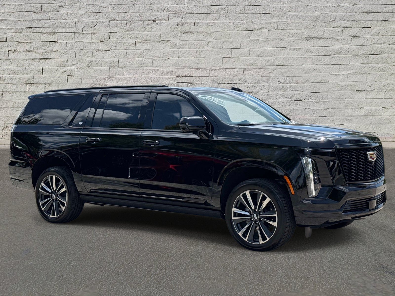 Certified 2026 Cadillac Escalade ESV Sport w/ Touring Package AWD/4WD image 6