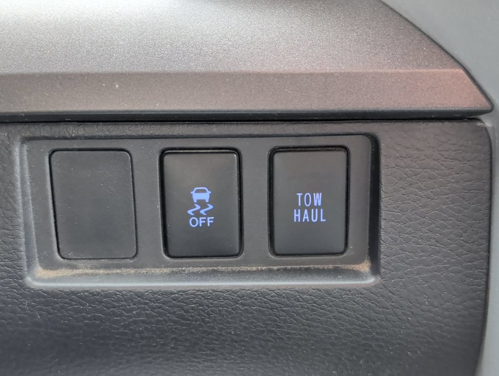 Used 2014 Toyota Tundra SR5 w/ TRD Off Road Package AWD/4WD image 27
