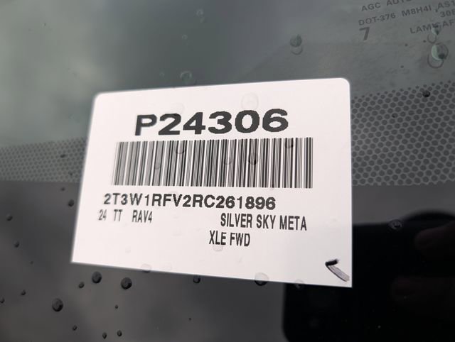 Used 2024 Toyota RAV4 XLE w/ Convenience Package FWD image 37
