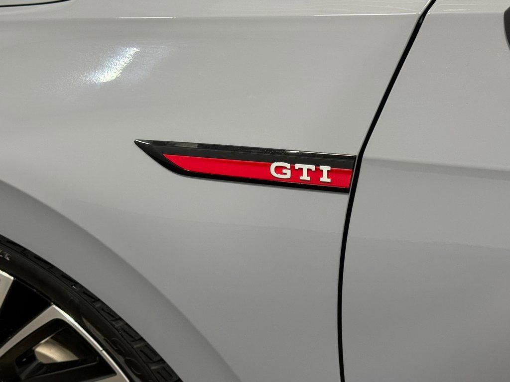 Used 2022 Volkswagen GTI Autobahn image 52