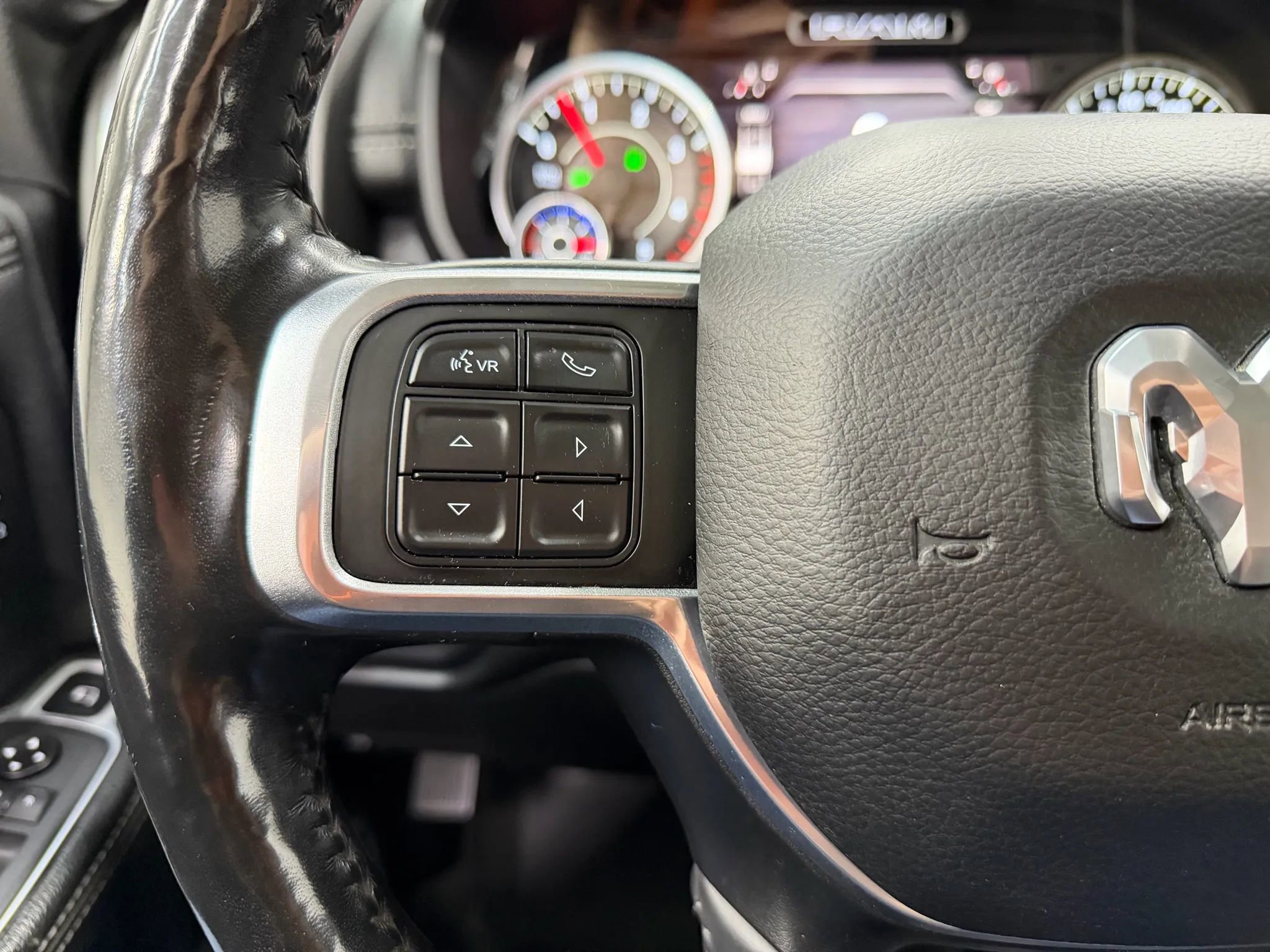 Used 2020 RAM 3500 Laramie image 31