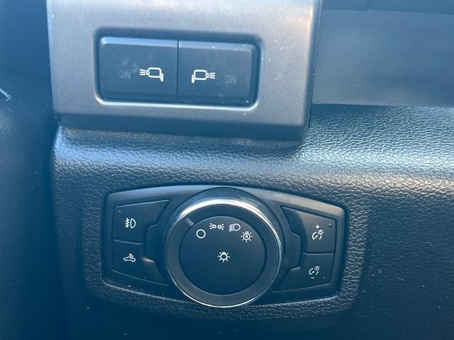 Used 2016 Ford F150 XLT w/ Equipment Group 302A Luxury AWD/4WD image 28