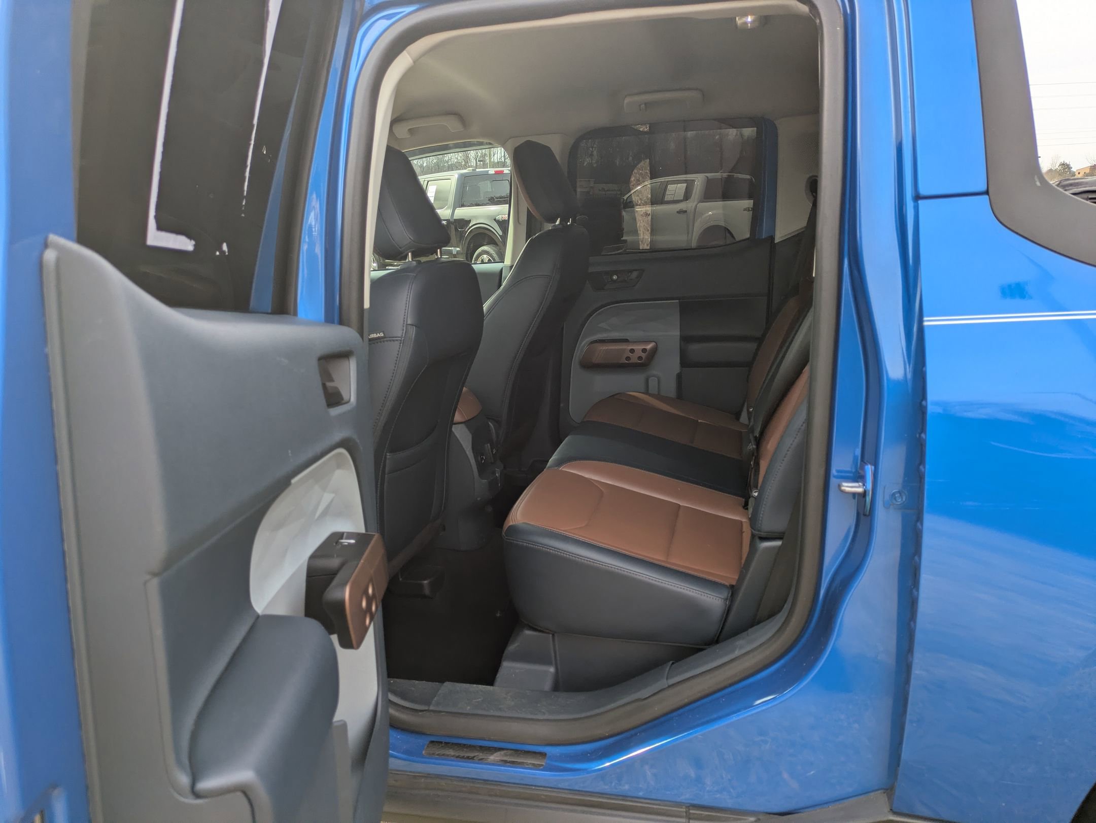 Used 2022 Ford Maverick Lariat w/ Lariat Luxury Package image 26