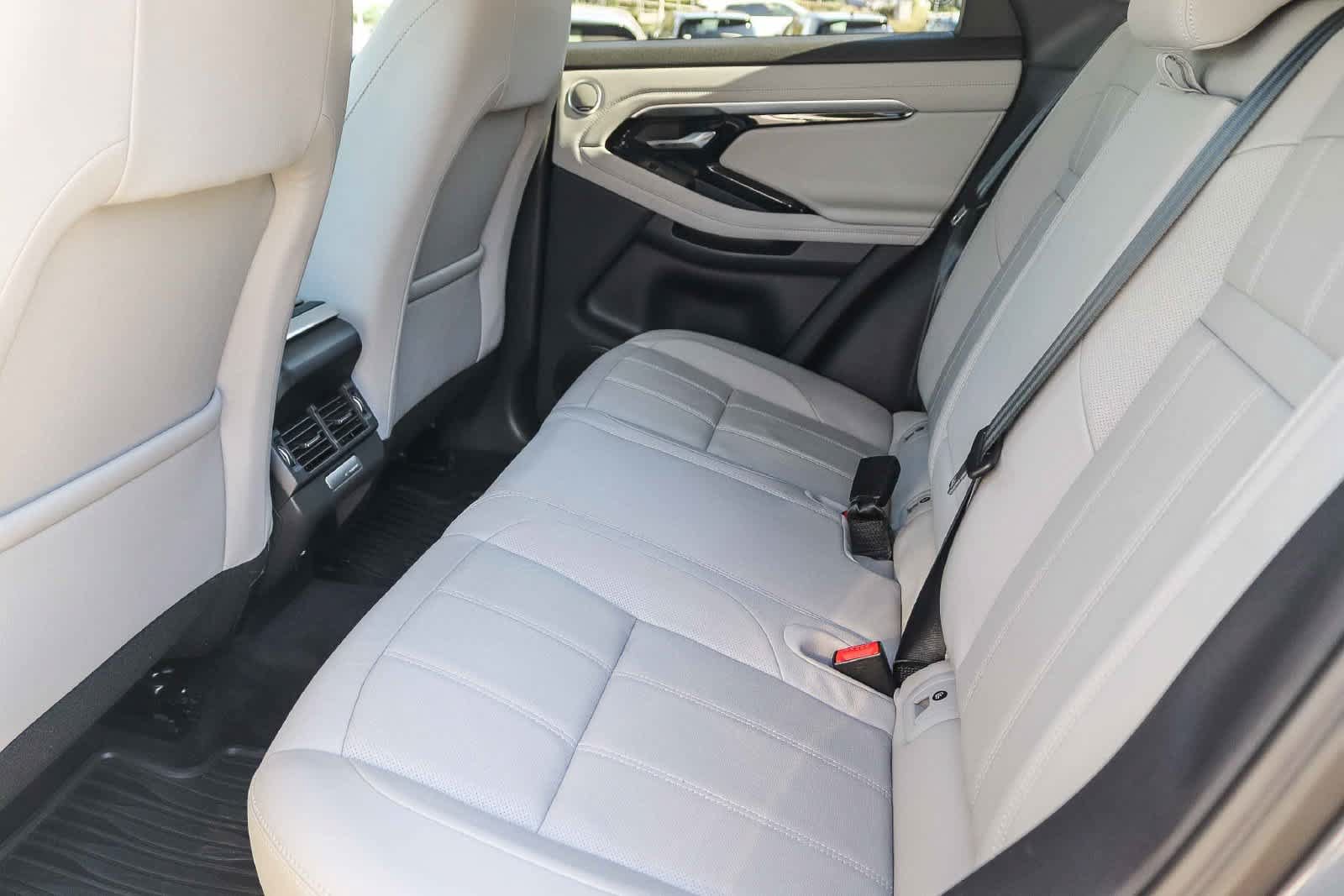 Used 2021 Land Rover Range Rover Evoque SE AWD/4WD image 17