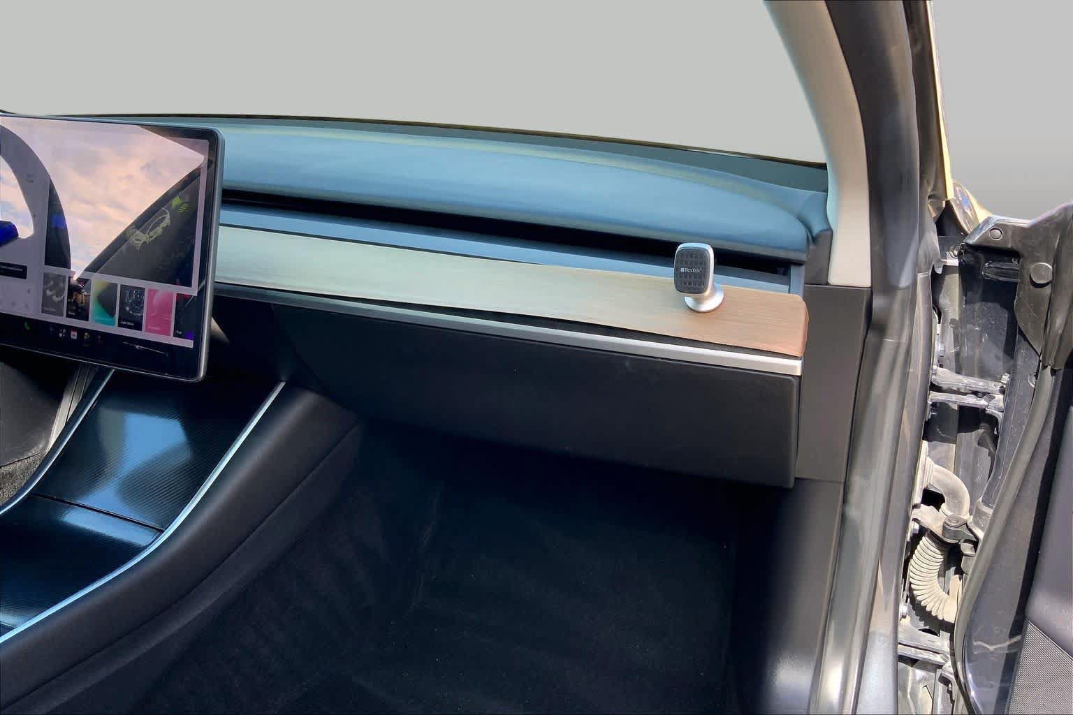 Used 2019 Tesla Model 3 Standard Range Plus RWD image 17