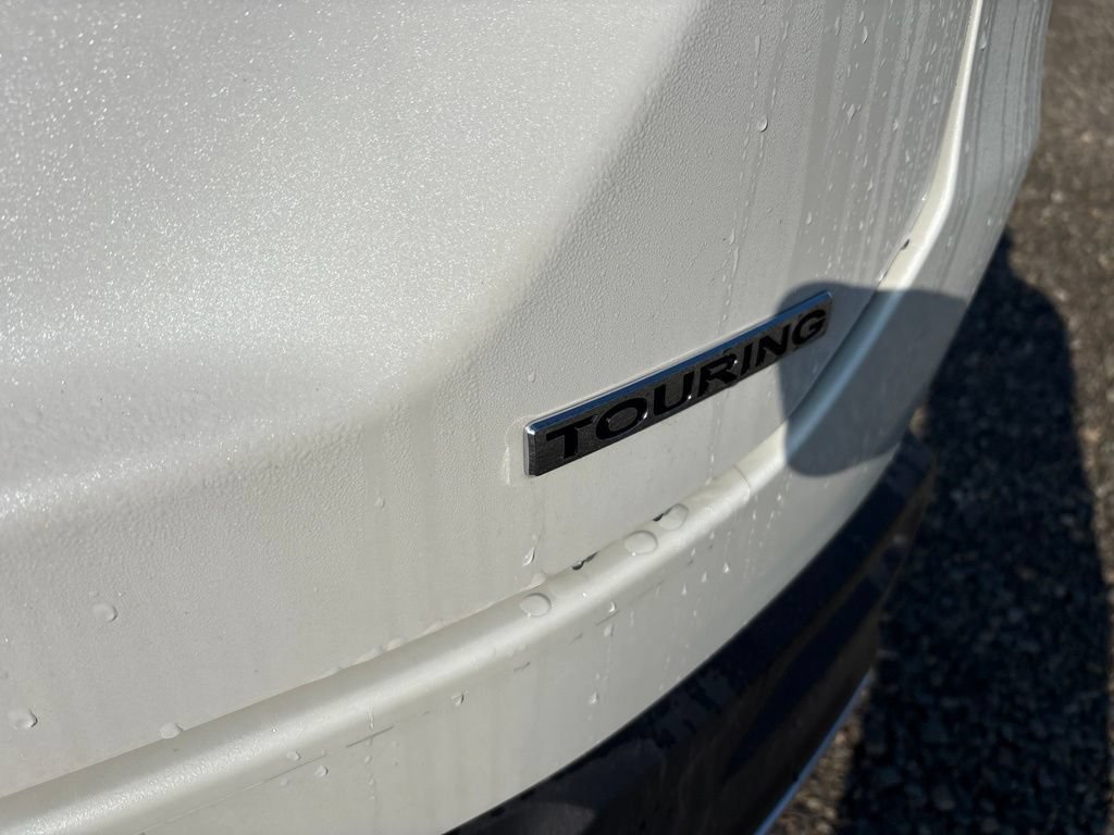 Used 2026 Honda Pilot Touring image 4