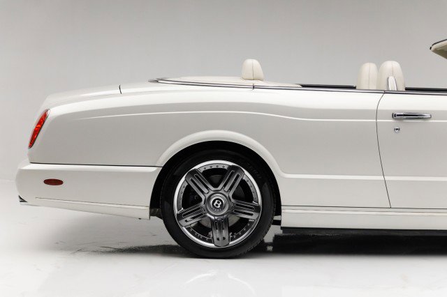 Used 2010 Bentley Azure T image 35
