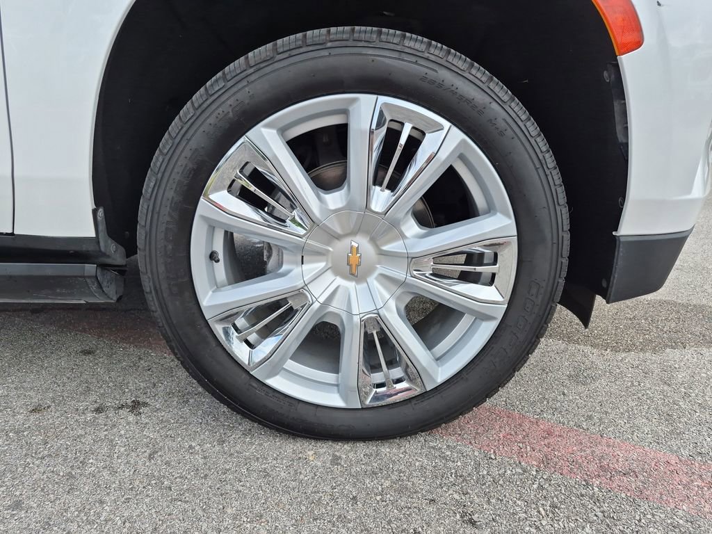 Used 2024 Chevrolet Tahoe High Country RWD image 15