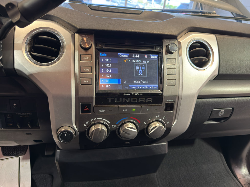 Used 2016 Toyota Tundra SR5 AWD/4WD image 17