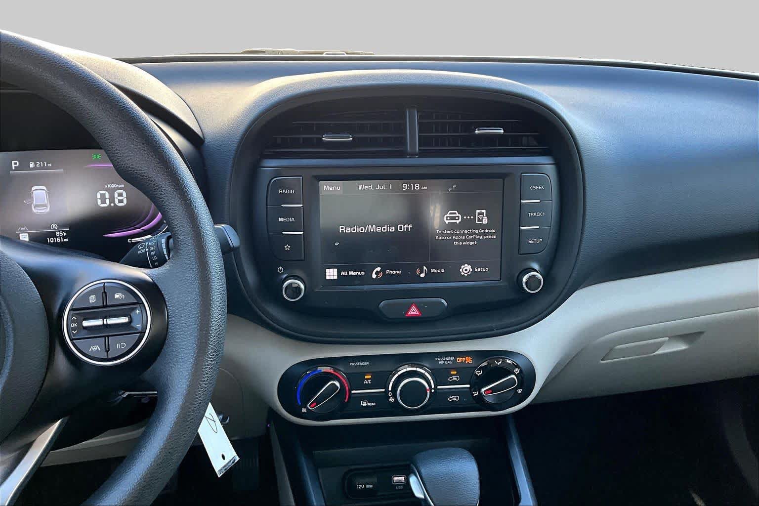 Used 2023 Kia Soul LX FWD image 7