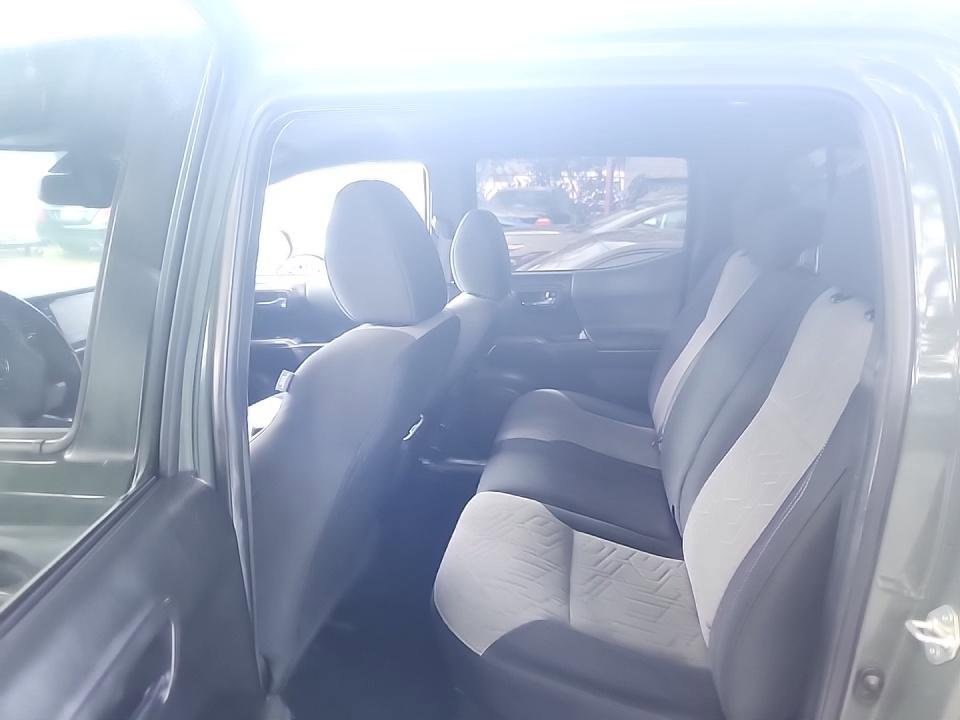 Used 2021 Toyota Tacoma TRD Sport image 8