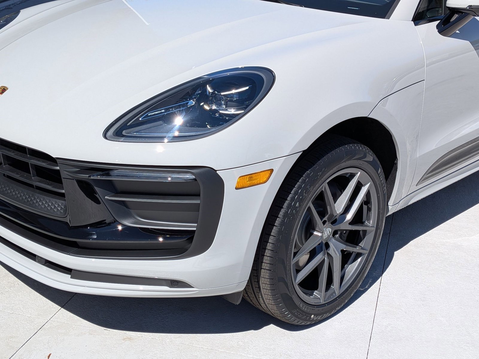 New 2026 Porsche Macan Turbo AWD/4WD image 12