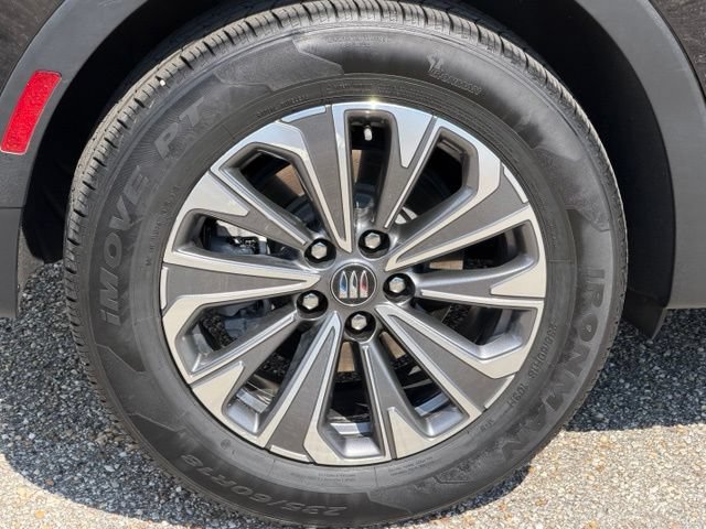 Used 2024 Buick Envision Preferred AWD/4WD image 10