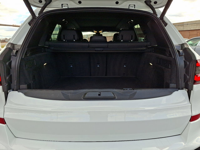 Certified 2022 BMW X5 xDrive40i w/ M Sport Package image 35