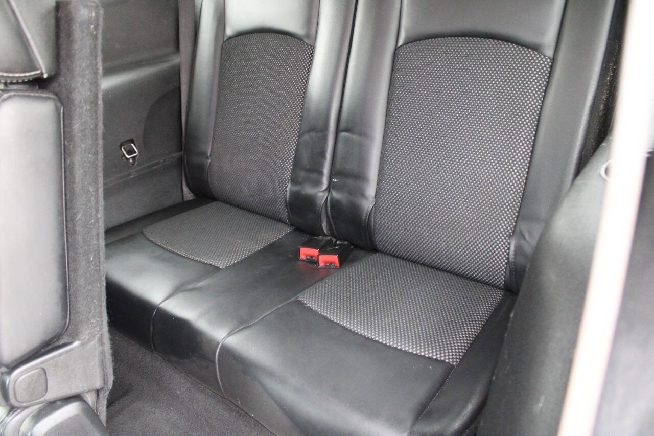 Used 2019 Dodge Journey Crossroad w/ Popular Equipment Group image 11