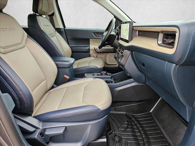 Used 2025 Ford Maverick Lariat w/ 4K Tow Package AWD/4WD image 21