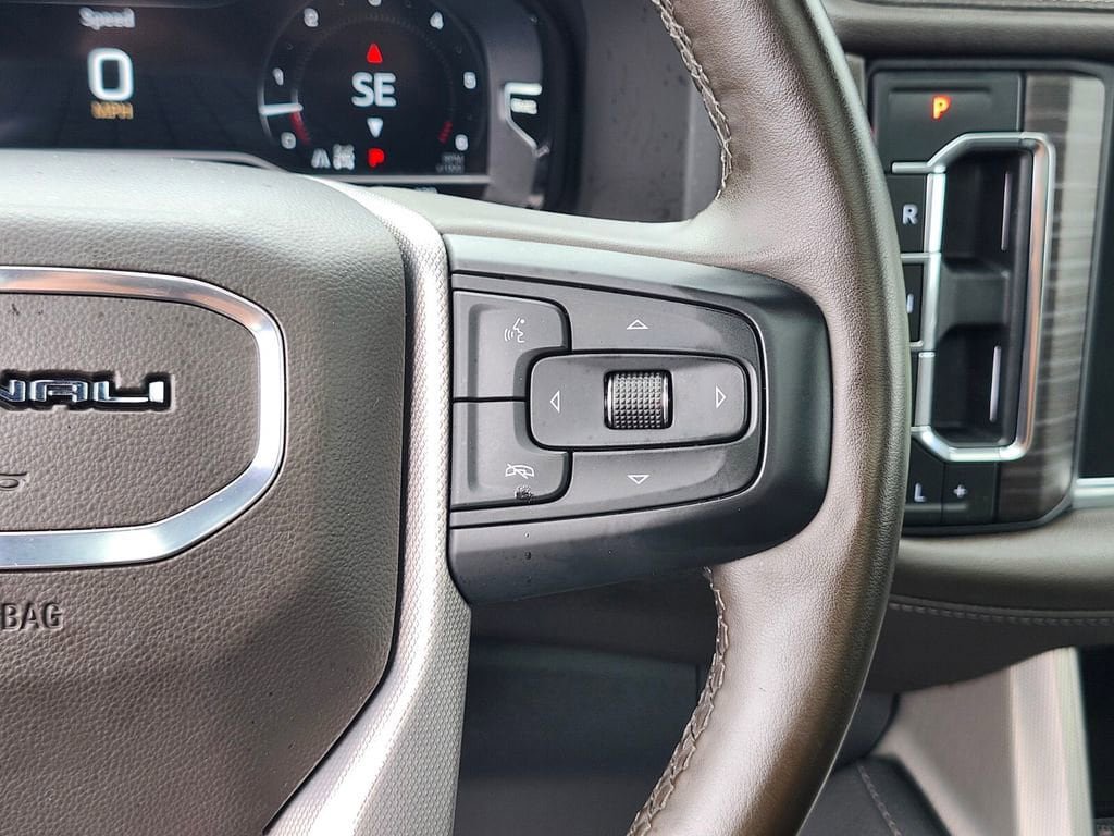 Used 2023 GMC Yukon Denali w/ LPO, Floor Liner Package AWD/4WD image 29