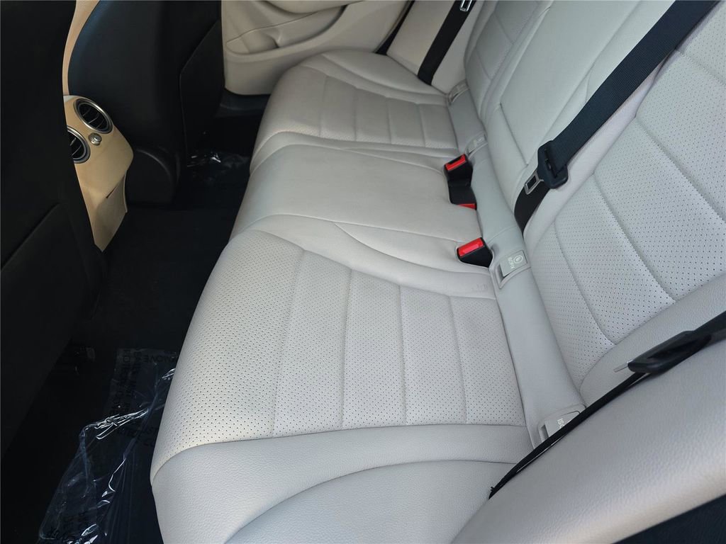 Used 2021 Mercedes-Benz C 300 Sedan image 13