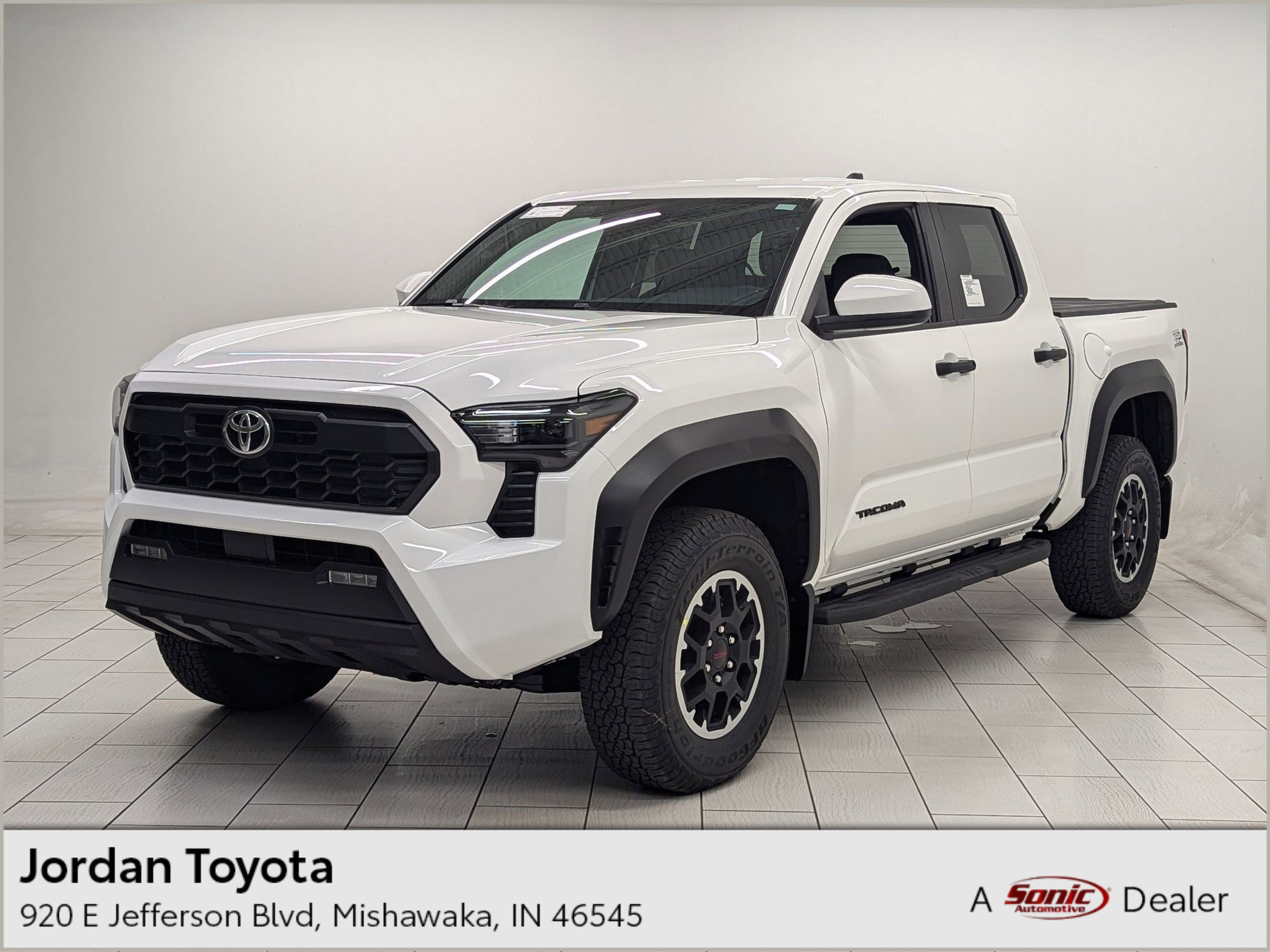 New 2025 Toyota Tacoma SR
