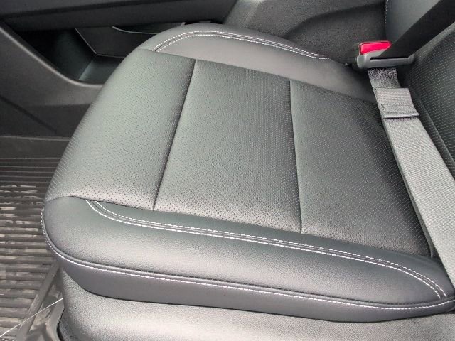 New 2026 Chevrolet Traverse LT w/ Midnight/Sport Edition FWD image 14