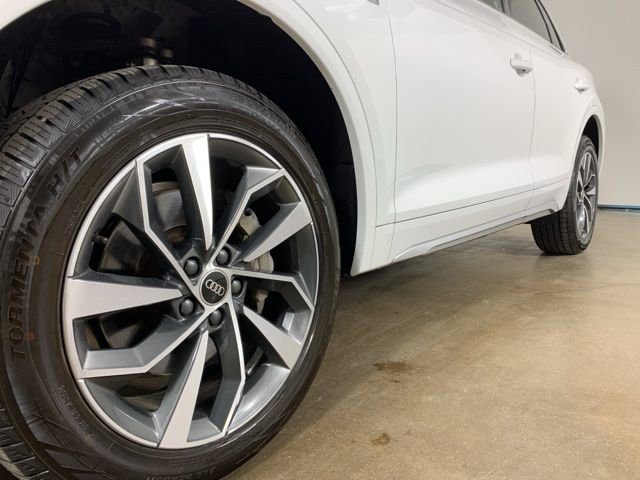 Used 2023 Audi Q5 2.0T Premium Plus image 2