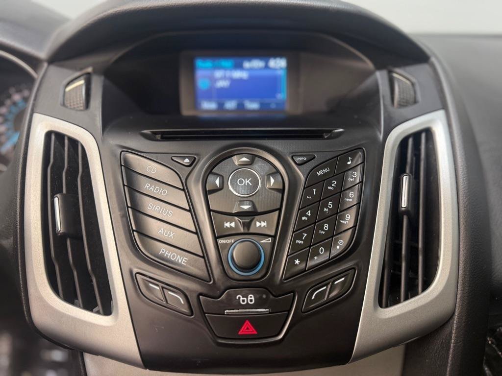 Used 2012 Ford Focus SE FWD image 15