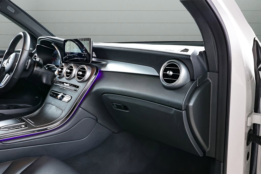 Used 2022 Mercedes-Benz GLC 300 4MATIC image 70