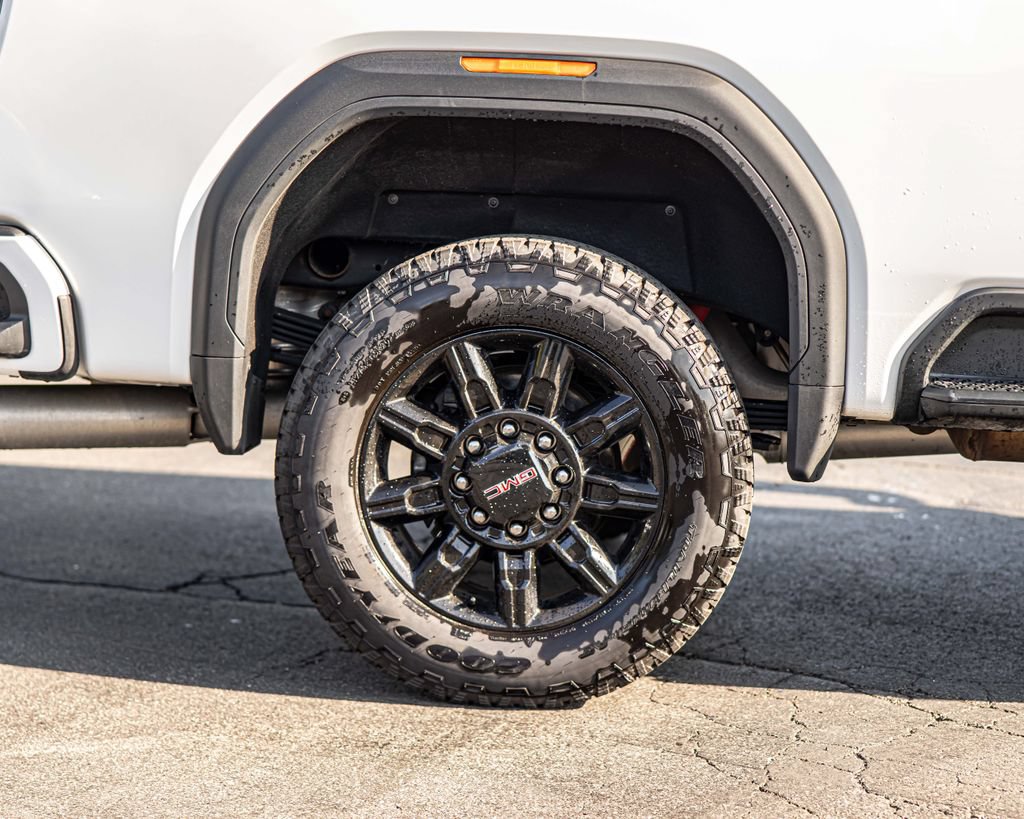 Used 2025 GMC Sierra 2500 AT4 w/ AT4 Premium Plus Package AWD/4WD image 11