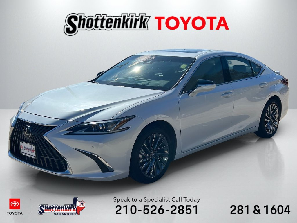 Used 2024 Lexus ES 300h w/ Technology Package