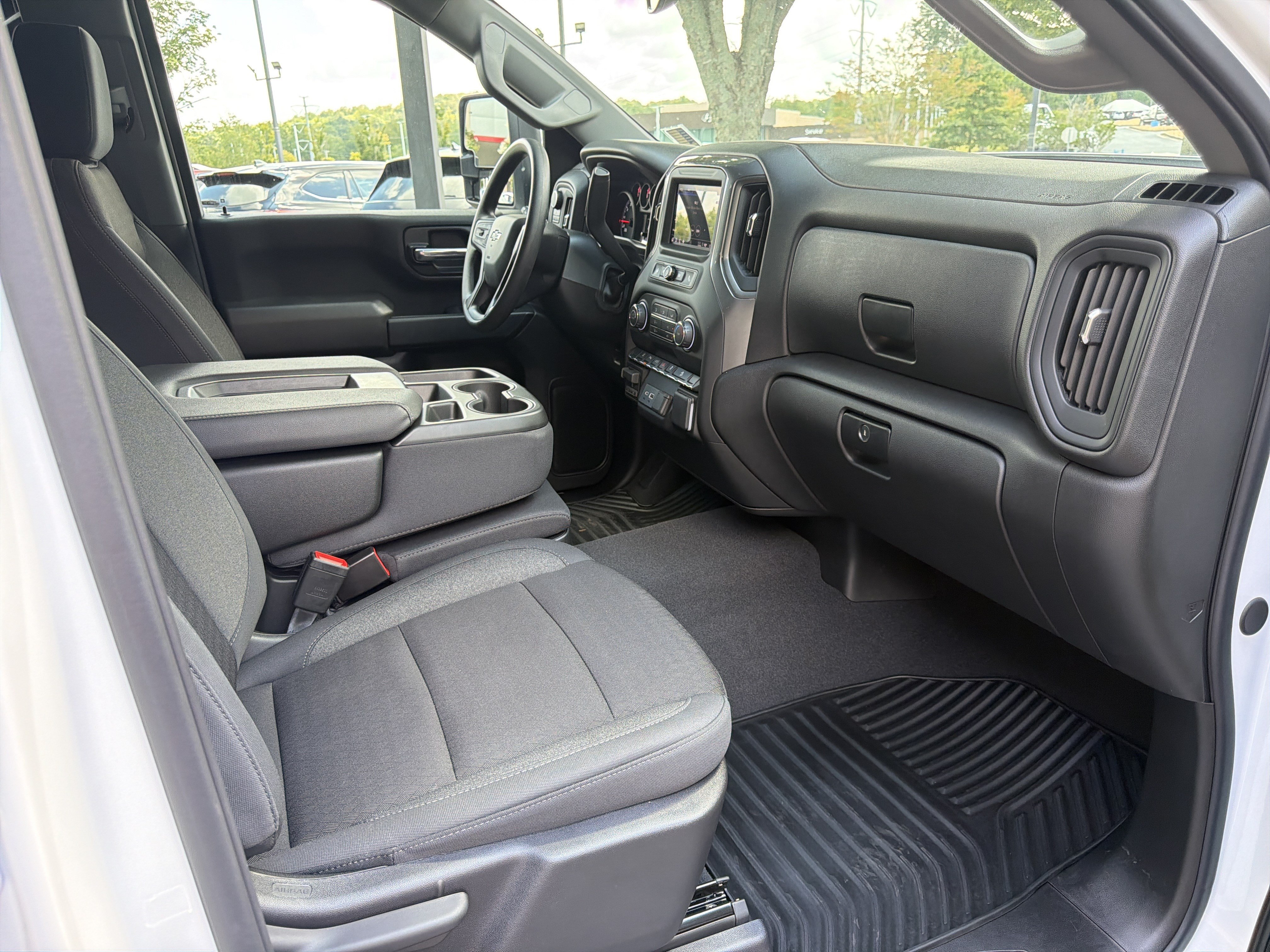 Used 2026 Chevrolet Silverado 2500 Custom w/ Custom Value Package AWD/4WD image 13