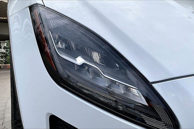 Used 2020 Jaguar E-PACE image 30