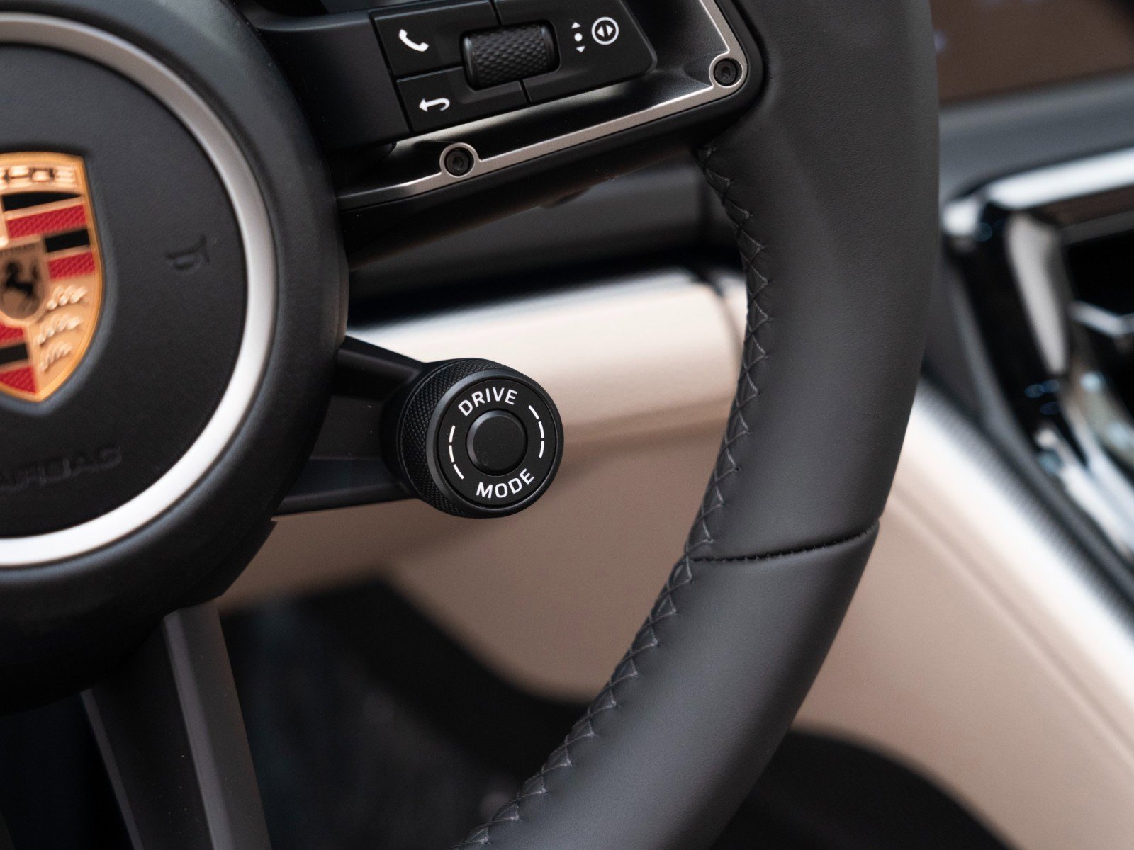 New 2026 Porsche Panamera 4 AWD/4WD image 27