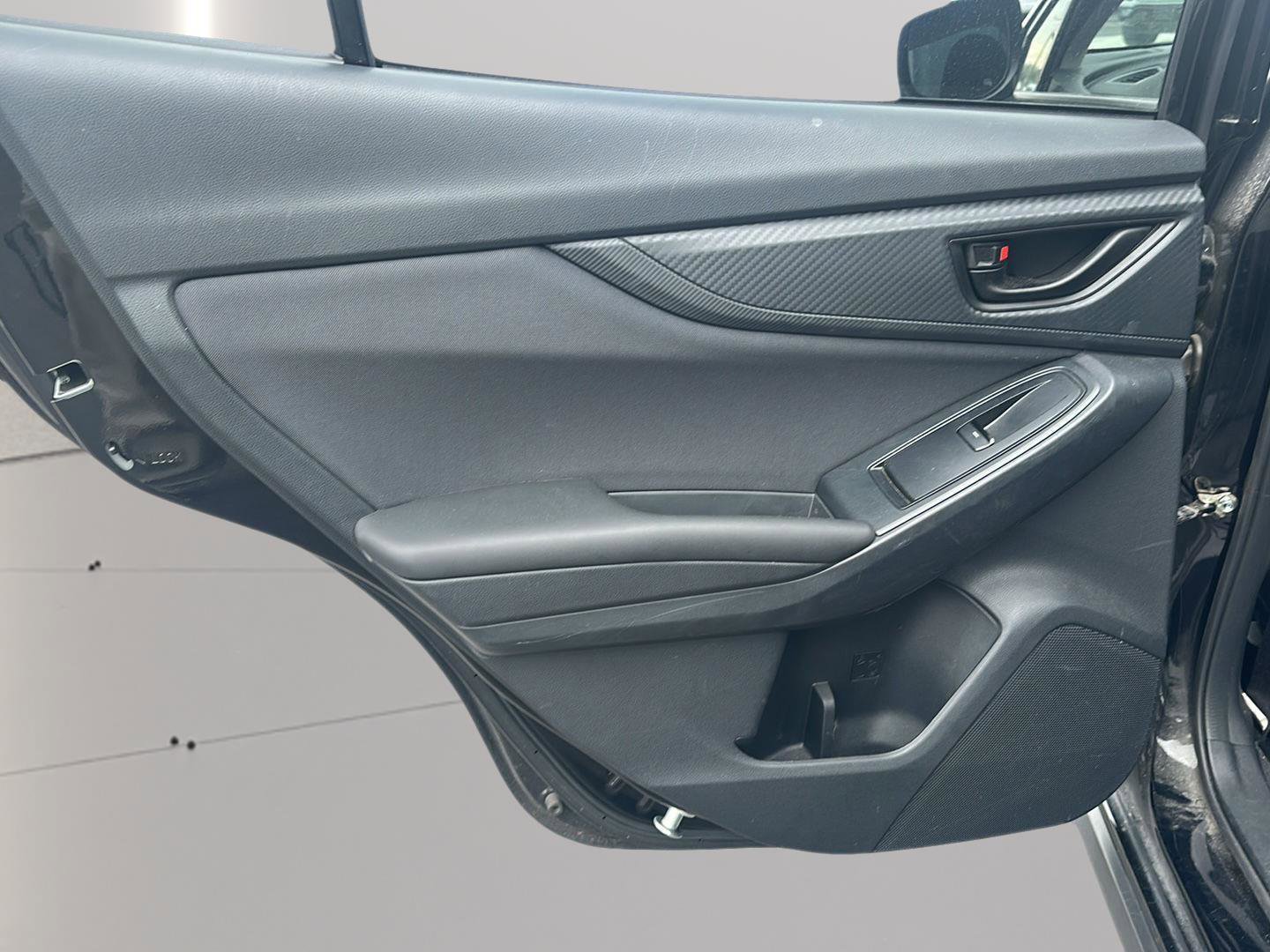 Used 2018 Subaru Crosstrek 2.0i Premium w/ Eyesight System image 22