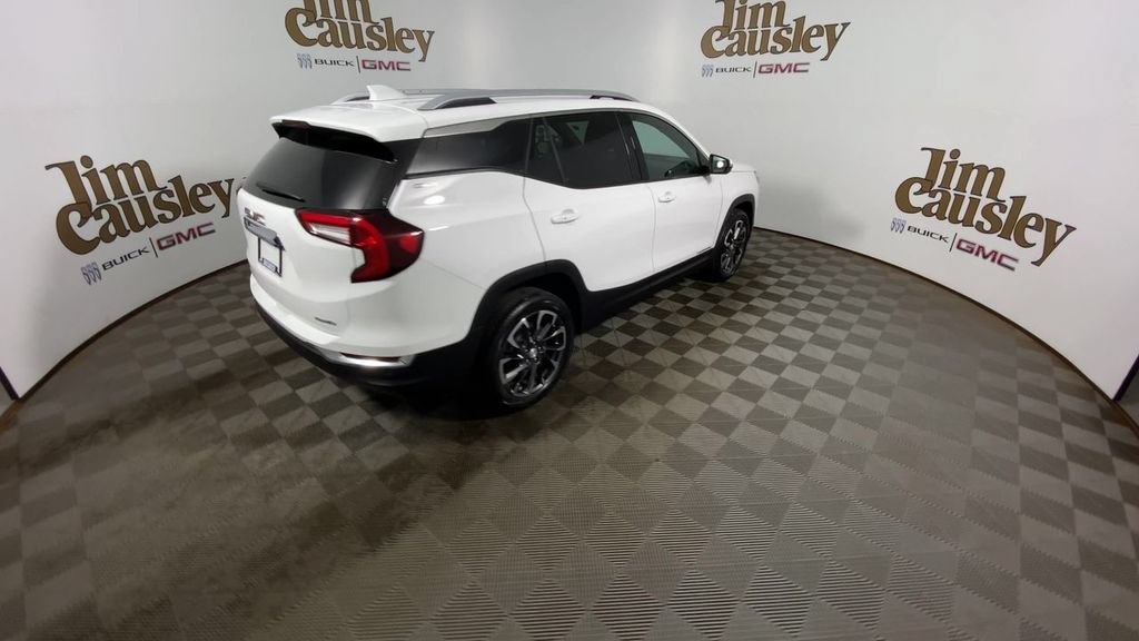 Certified 2024 GMC Terrain SLT w/ Infotainment Package II AWD/4WD image 8