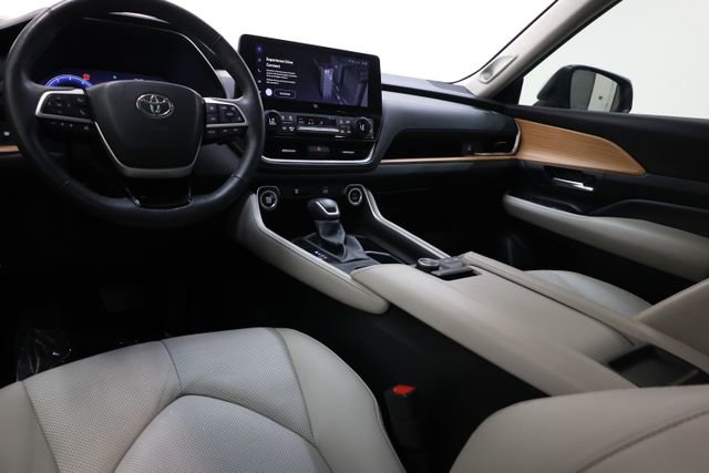 Used 2024 Toyota Grand Highlander Platinum image 81