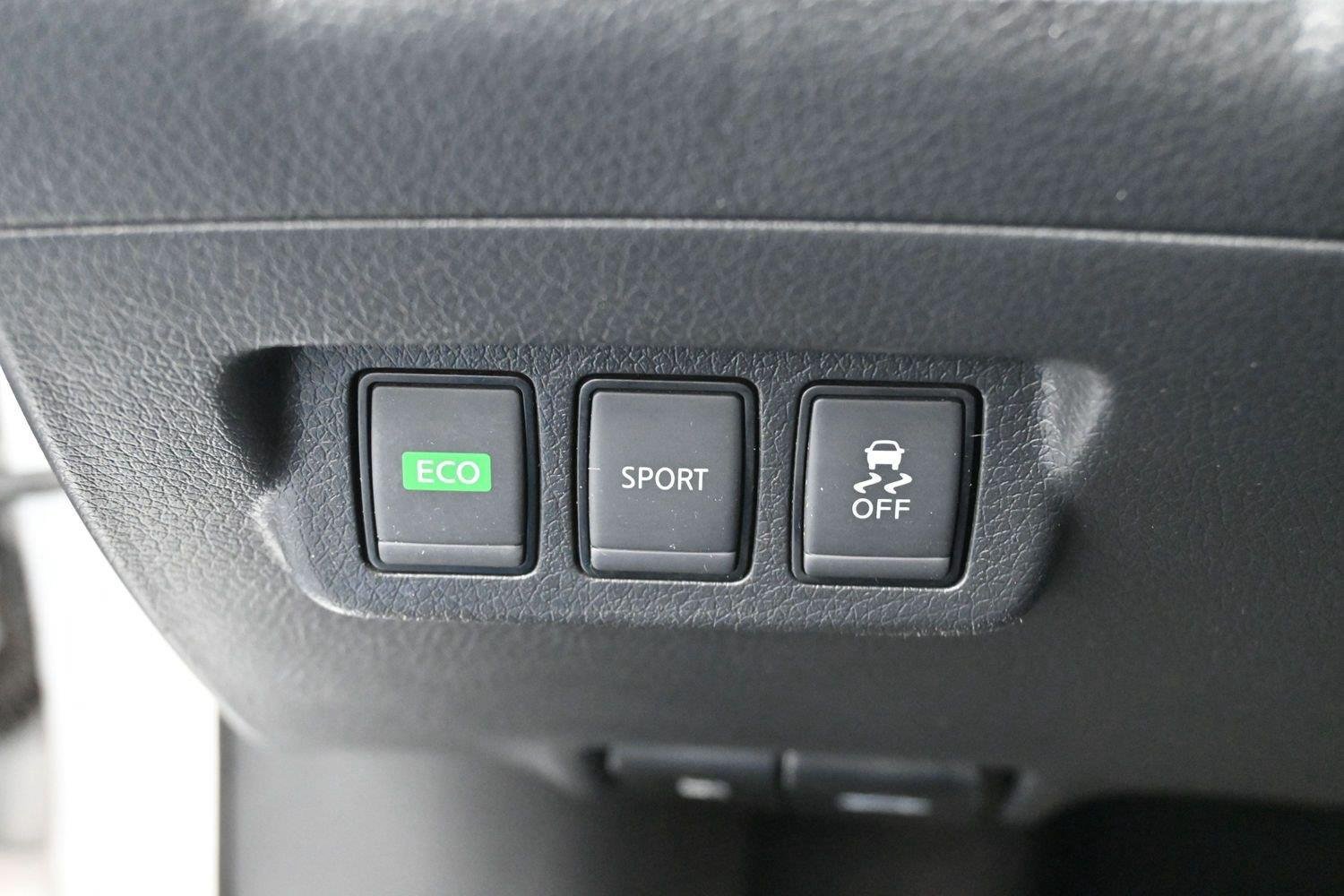 Used 2018 Nissan Sentra SV w/ All Weather Package FWD image 19