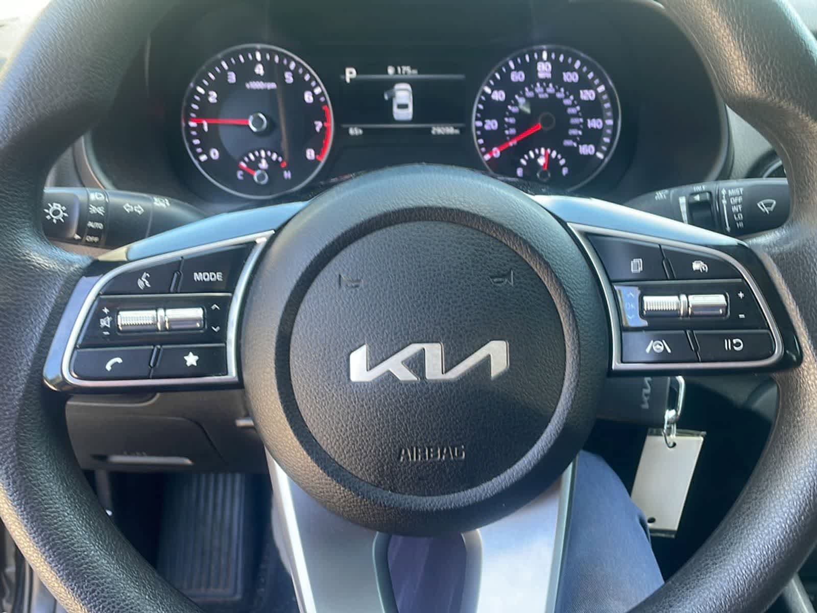 Used 2023 Kia Forte LXS w/ LXS Technology Package FWD image 15
