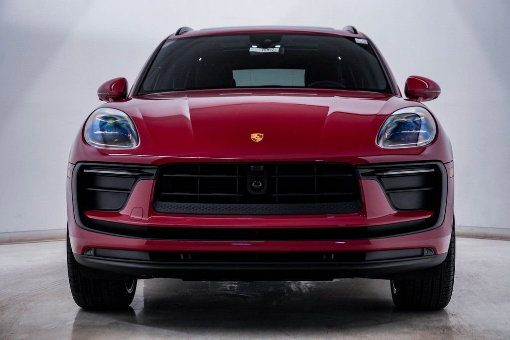 New 2026 Porsche Macan image 6